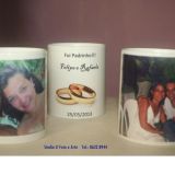 Canecas de vidro e porcelana com fotos