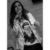 Flávia Calabach