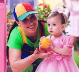 Tia Eliza recreçao infantil com som microfone