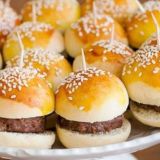 mini hamburguinhos para festas e eventos