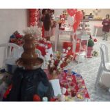 Mesa com 100 espeto de frutas + cascata de chocola