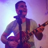 Música ao Vivo e Dj com Roger