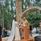 Padre Catolico Celebrante Religioso e Social
