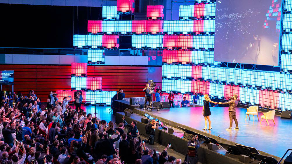 Como usar lives para divulgar sua marca na &aacute;rea de eventos