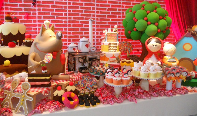 https://drive.google.com/open?id=1-VPXIlH4qdyVK85y0qTdd4y0EXYqGbKr Você gosta de festas temáticas e está em dúvida sobree como dar uma festa especial para a criançada? Então você está no lugar certo. Neste post vamos falar de temas de festas incríveis para arrasar no dia das crianças. Use um desses temas, escolha um lugar mágico, coloque muitos brinquedos para os pequenos e pronto! O sucesso da sua festa está garantido. Unicórnios https://drive.google.com/open?id=1nQ-yOW5NpuzHW6CaWRRO2k7eV7xQDZPI Unicórnios são lindos, fofos, as crianças adoram e com certeza vão amar uma festa de dia das crianças com esse tema. Eles são lindos e estão por toda a parte: em mochilas, cadernos, calçados, copos e podem ser utilizados em tudo, inclusive em temas de festas maravilhosos. E, para combinar com as cores do tema da festa, que tal colocar um carrinho de algodão doce? As crianças vão adorar! Chapeuzinho Vermelho https://drive.google.com/open?id=1D9aH76_dFkpfyvQ2a3N7nFHrlK2fkLr6 Neste conto de fadas, a protagonista é uma menina de chapéu vermelho que vai visitar a avó e leva uma cesta de doces. Ela é surpreendida e atacada pelo lobo mau. Esse é um dos temas de festas clássicos e pode ser perfeito para a decoração infantil de uma festa de dia das crianças incrível. E o que não pode faltar numa festa de Chapeuzinho Vermelho? Isso mesmo, cestinha de doces. Mickey Mouse https://drive.google.com/open?id=1QHn0j-wgN0xKRyQuOfDwLSf84N-TWLDS Esse ratinho, o personagem mais famoso da Disney, é amado por todas as crianças, sendo um dos temas de festas mais pedidos mundo afora. O foco é ter as cores que remetem ao personagem nos painéis decorativos. Use muito do preto, vermelho e branco. Essa festa de dia das crianças será simplesmente o máximo. Madagascar https://drive.google.com/open?id=1_QJrGUTUC3TGNpGkaPCpC_PYmRzkerYM Um leão, uma zebra, uma girafa e uma hipopótama. Ah, claro, uma turma de pinguins cheios de mistérios e planos secretos e um grupo de lêmures completamente alucinados. Esses personagens são o segredo da Saga Madagascar. Filmes de sucesso entre o público infantil, vão transformar qualquer festa em um sonho para toda criança. Que tal colocar personagens vivos, para fazer desse sonho, realidade? Hora da aventura https://drive.google.com/open?id=1lm5L1sYwpIY9tKYS_2qPz7gnwNiuIFyN A série segue as aventuras de Finn, um garoto humano aventureiro e o seu melhor amigo e irmão adotivo Jake, um cão com poderes que lhe permitem alterar a forma e tamanho conforme a sua vontade. Mais um tema que fará sucesso com a garotada no dia das crianças. Você ainda pode abrilhantar a festa, disponibilizando a pintura facial dos personagens. Moana https://drive.google.com/open?id=1ii2ZQ27FHG3kJljSyHNt_CtzIonHVjsm Moana é uma corajosa jovem, filha do chefe de uma tribo na Oceania. Querendo descobrir mais sobre seu passado e ajudar a família, resolve partir em busca de seus ancestrais, habitantes de uma ilha mítica que ninguém sabe onde é. Acompanhada pelo lendário semideus Maui, Moana começa sua jornada em mar aberto, onde enfrenta terríveis criaturas marinhas e descobre histórias do mundo natural. Outro dos temas de festas incríveis para você bombar sua festa. Essa animação tem uma trilha musical maravilhosa que cativará adultos e crianças, sendo perfeita para a festa. Escolha entre temas de festas incríveis: dia das crianças Agora que você já está por dentro dos melhores temas de festas para o dia das crianças, pode organizar a festa mais incrível já vista pelos seus convidados. Gostou das dicas? Comenta aí para a gente saber.