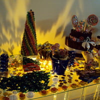 MESA DE GULOSEIMAS