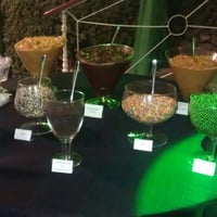 Nossa Brigadeiria Gourmet, três massas e seis confeitos simplesmente irresistível.
