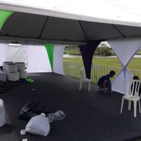 Tenda com tablado