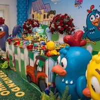 FESTA GALINHA PINTADINHA