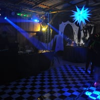 Sonorização, iluminação e pista xadrez