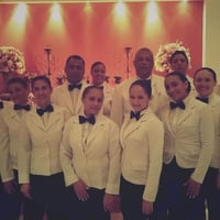 Maître Jamor e Equipe de garçom.
