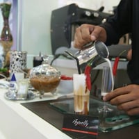 Monte uma charmosa cafeteria no estilo europeu. Solicite o serviço de café Gourmet