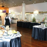 Cafés e brunchs a partir de 50 convidados