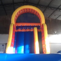 TOBOGÃ COM 7 METROS