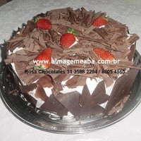 Torta de Chocolate com Morangos