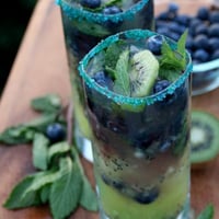 Mojito de Kiwi com Mirtilo