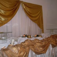 jogo casamento cortina com bando toalhas e bandejas de vidro R$ 220,00