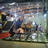 box truss e tablado de vidro