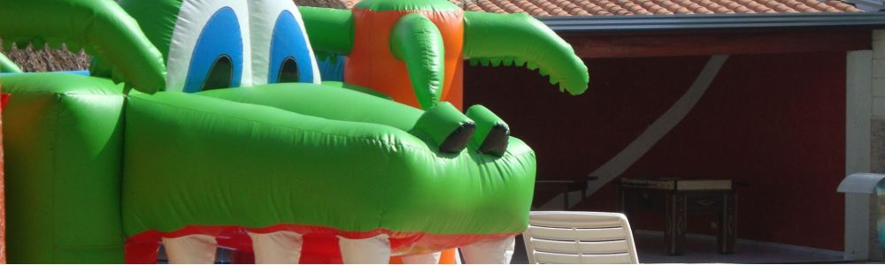 Locação de brinquedos barraca de pipoca e algodão doce contato 19 998361937watsapp.