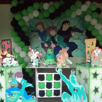 decoração ben 10 com cubos vazados