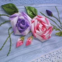 Bordado Flor de Sianinha