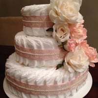 BOLO DE FRALDAS TOPO FLORES