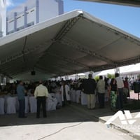 Toldos, tendas e estruturas de grids