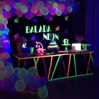 Transforme seu aniversário em uma verdadeira balada neon! Nossa decoração para festa teen combina pa