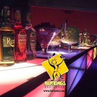 Bares iluminados
