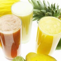 Que tal ter em sua festa um cardápio exclusivo de sucos naturais com frutas frescas e selecionadas?