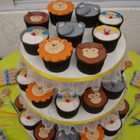 Torre Cupcakes Circo