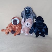 Animais de 10 cm para locação.
