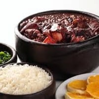 A Feijoada Bela Gula é uma ótima opção para servir em seu evento, com excelenre relação custo/ben