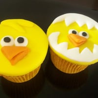 Cupcake Pintinho amarelinho