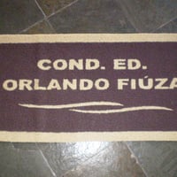 TAPETE PERSONALIZADO COND. ORLANDO FIUZA