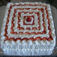 Bolo quadrado Morango com chantily 