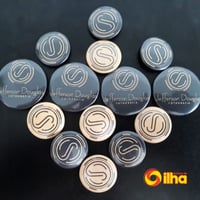 Botons Personalizados com impressão a laser de alta qualidade