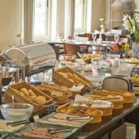 Breakfast e coffee break para eventos sociais em sítios,casas de festas e até mesmo em família.