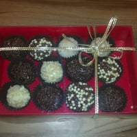 Presente com 12 brigadeiros R$ 12,00