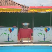 Barracas de alimentação.