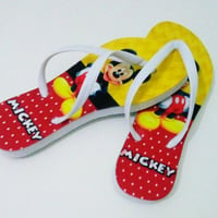 Chinelo personalizado (todos os tamanhos, diversos temas). Ideal para lembrancinhas de casamentos, a