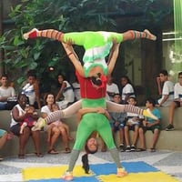 Trio Acrobático; Pipoca, Pipoquinha e Belinha;