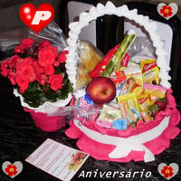 Cesta de Café da Manhã de Aniversário