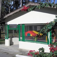 Agora com cortinas