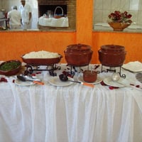 Mesa de feijoada