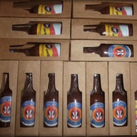 Garrafinha de chocolate personalizada (cerveja) na caixinha.