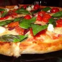 Pizza e com a Cokigel Eventos