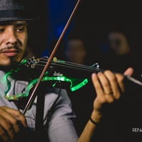 Violino elétrico