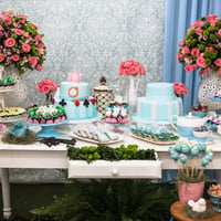 Festa Completa - Decoração, buffet, bolo, doces, flores - Adulto
18 e 80 anos