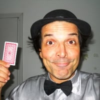 Mágico Dom Guzzo carta costas